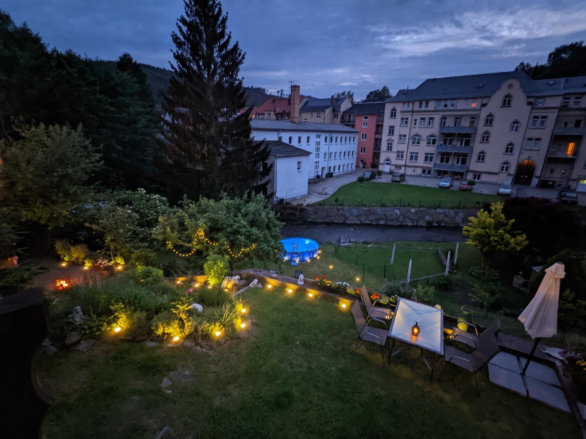 Hw2B - Urlaubsmagie - Wohlfuehlwohnung Mit Balkon, Pool, Sauna & Terrasse Sebnitz Exterior photo