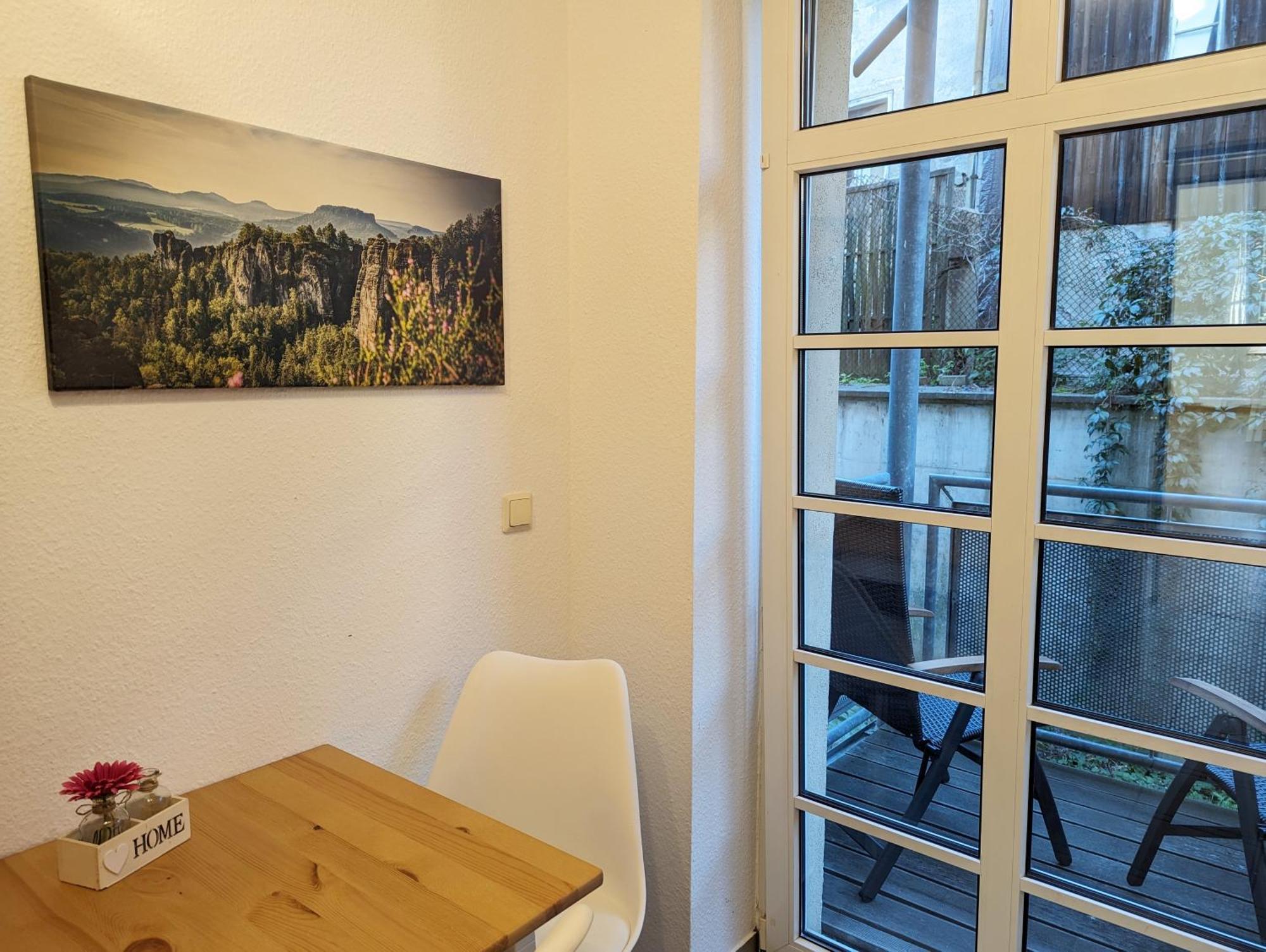 Hw2B - Urlaubsmagie - Wohlfuehlwohnung Mit Balkon, Pool, Sauna & Terrasse Sebnitz Exterior photo