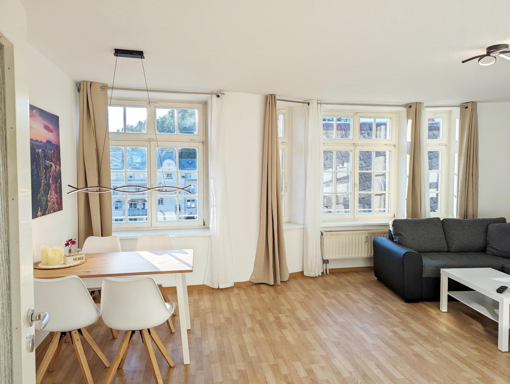 Hw2B - Urlaubsmagie - Wohlfuehlwohnung Mit Balkon, Pool, Sauna & Terrasse Sebnitz Exterior photo